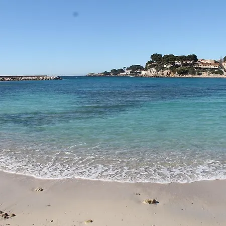 Beau T2 En Centre Avec Parking Prive Bandol