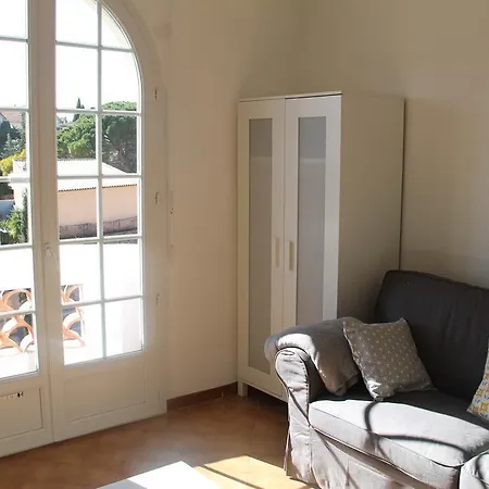 Beau T2 En Centre Avec Parking Privé Bandol